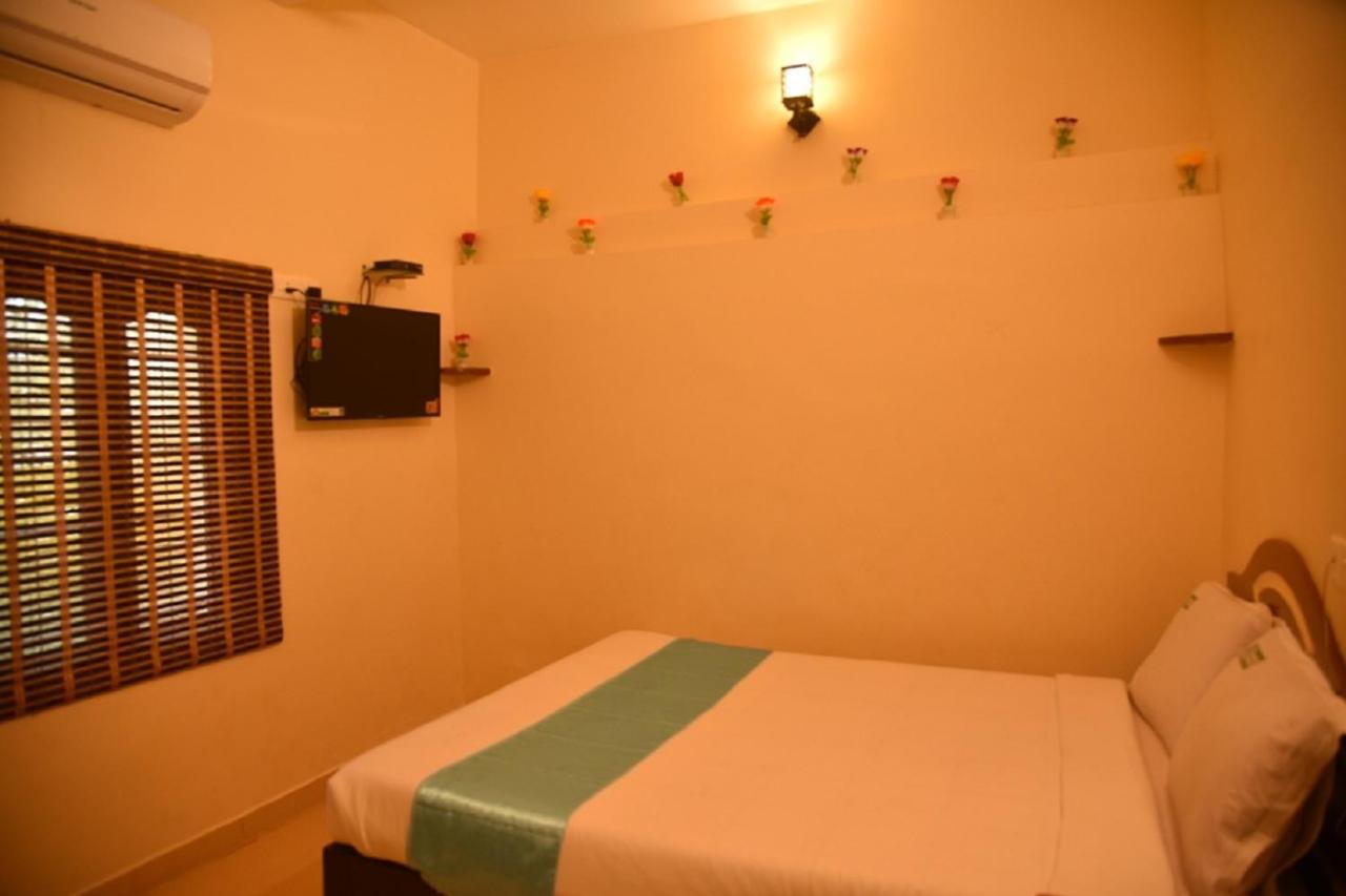 A P Guest House Puducherry Exterior foto